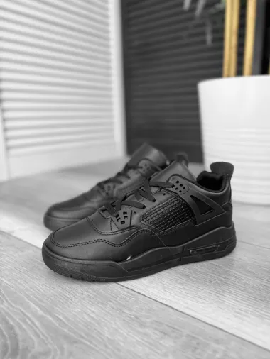 Adidasi barbati negri 711 T4-1